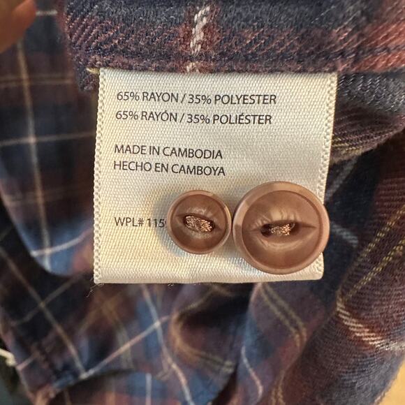 Weatherproof Vintage Men's Long Sleeve Luxe Flannel Button Up - Picture 5 of 9